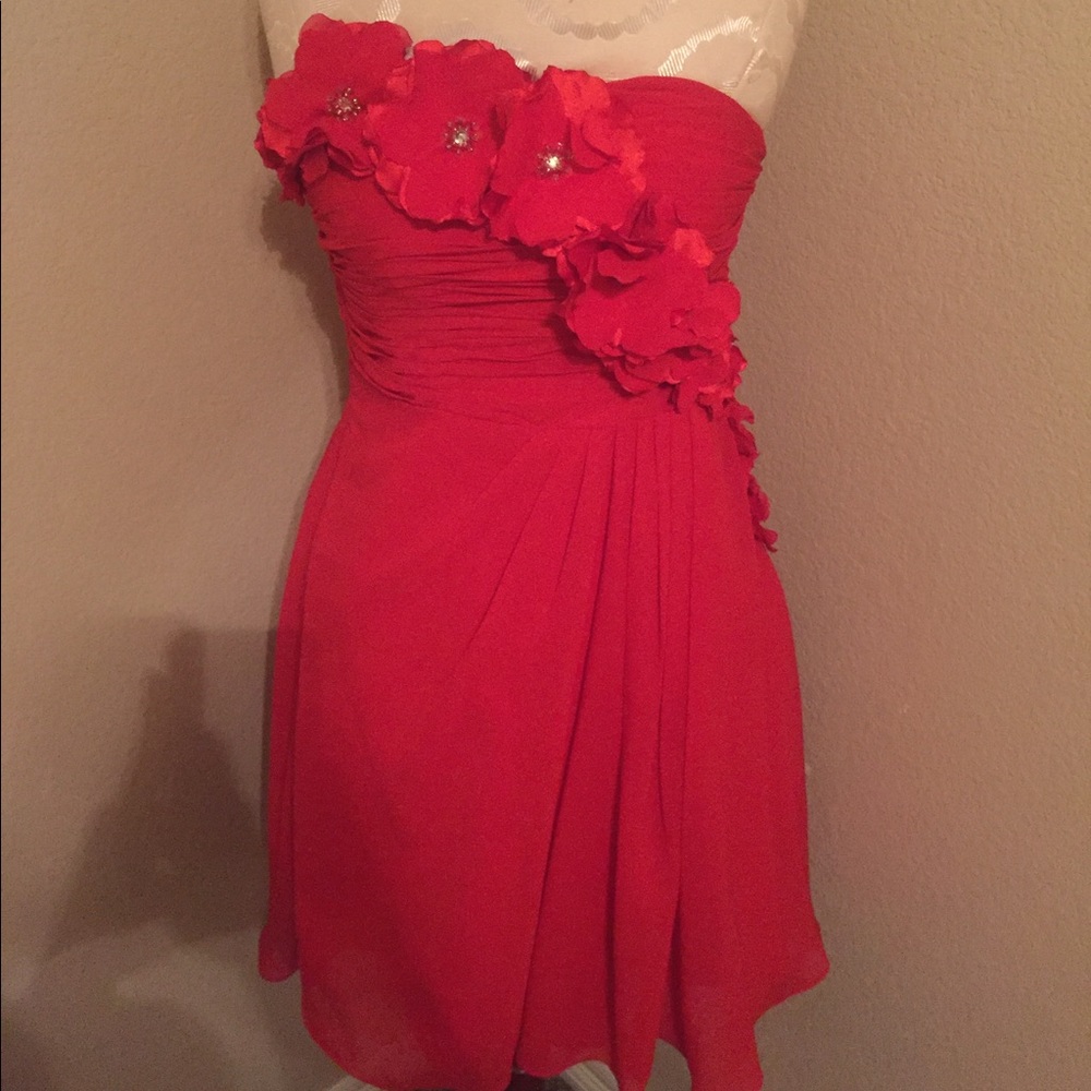Red Strapless Prom Dress