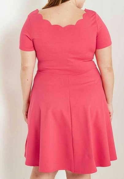 Coral Scalloped Fit and Flare Dress Plus Size - Picture 3 of 4