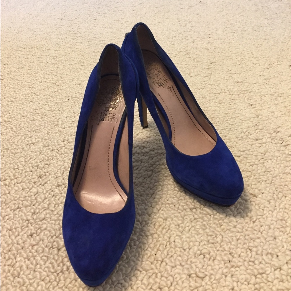 Vince Camuto sapphire blue pumps
