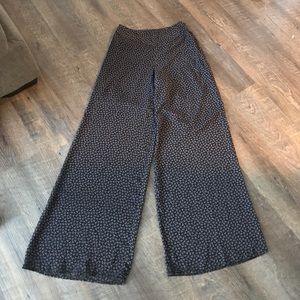 High-waisted floral wide leg pants