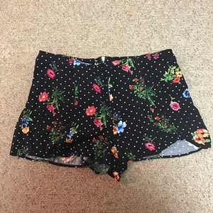 Forever 21 Polka Dot/ Flower Shorts; Size 2X