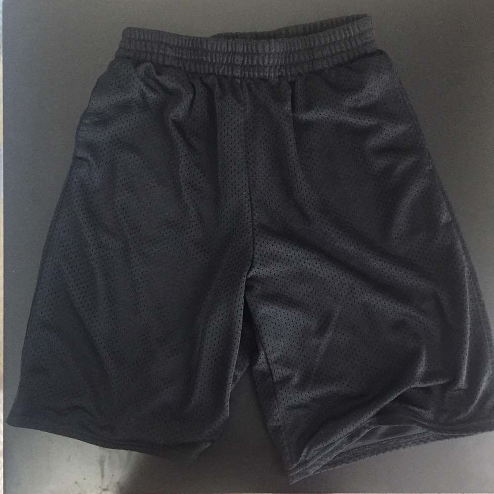 ✨SALE✨Starter Boys Basketball Shorts