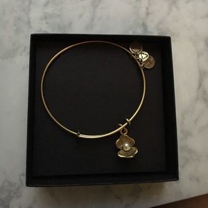 Gold Alex & Ani Oyster Bangle