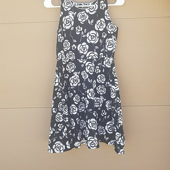 Pinky Dresses & Skirts - Floral dress