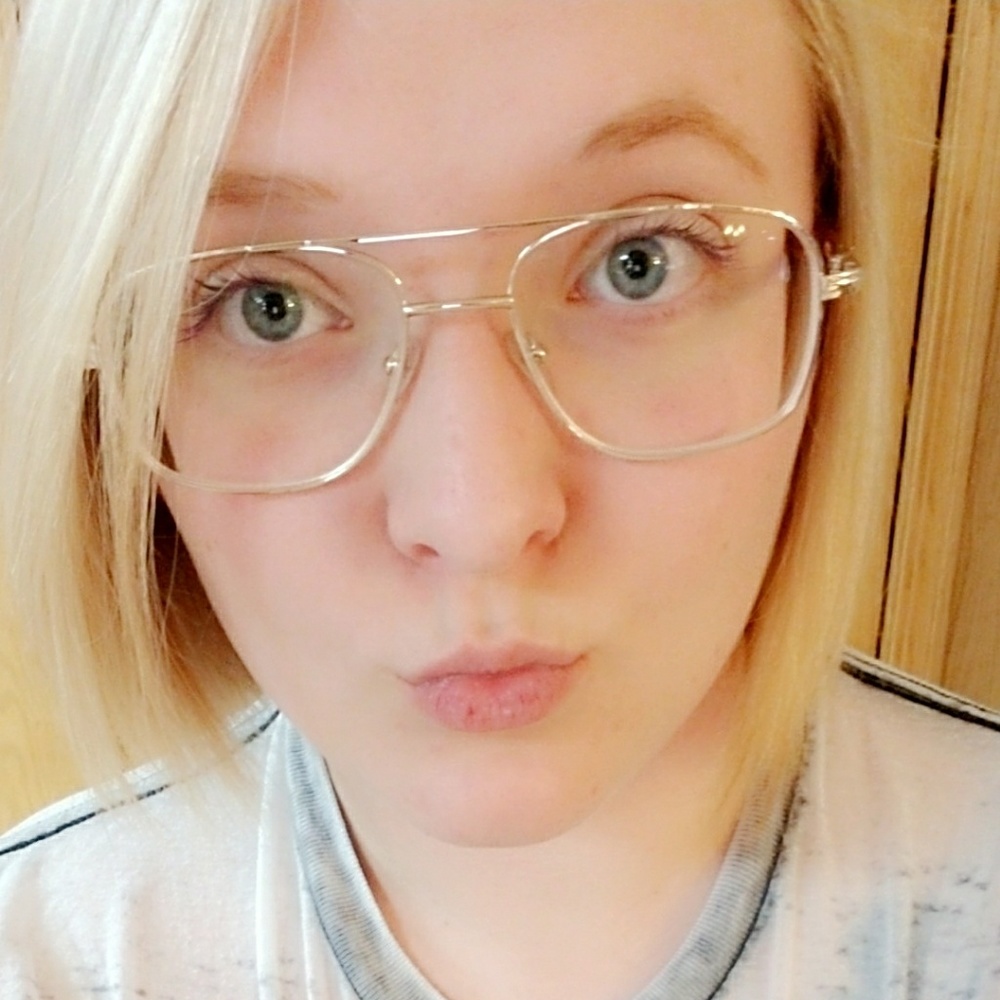 Meet your Posher, Sydne