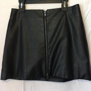 Faux leather mini skirt
