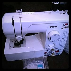 BrotherRJX2517 Lightweight/Fullsize sewing machine