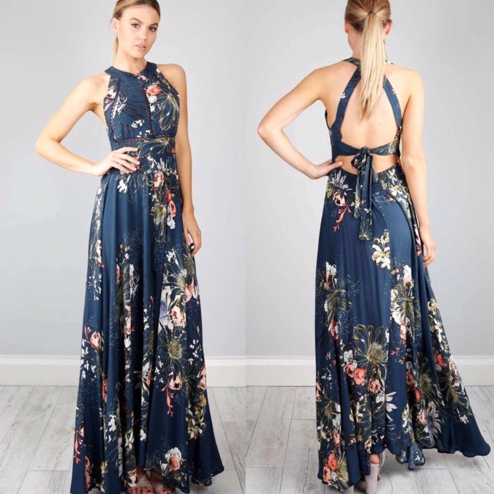 ✨ Open Back Blue Floral Halter Slit Maxi Dress - Picture 2 of 6