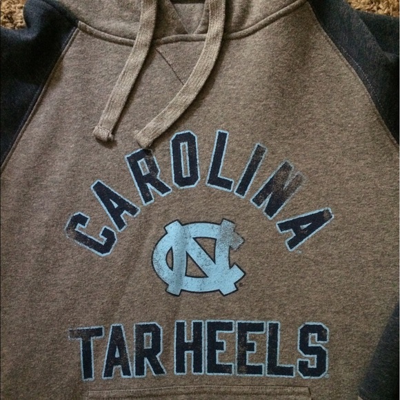 UNC Vintage/Faded Style Hoodie - Picture 2 of 3