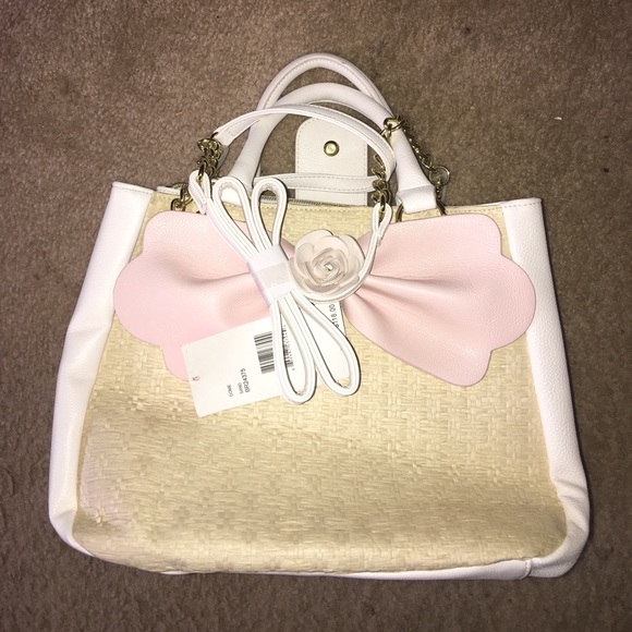 Betsey Johnson Handbags - ❤️SOLD❤️Betsey Johnson Dome Sand Purse