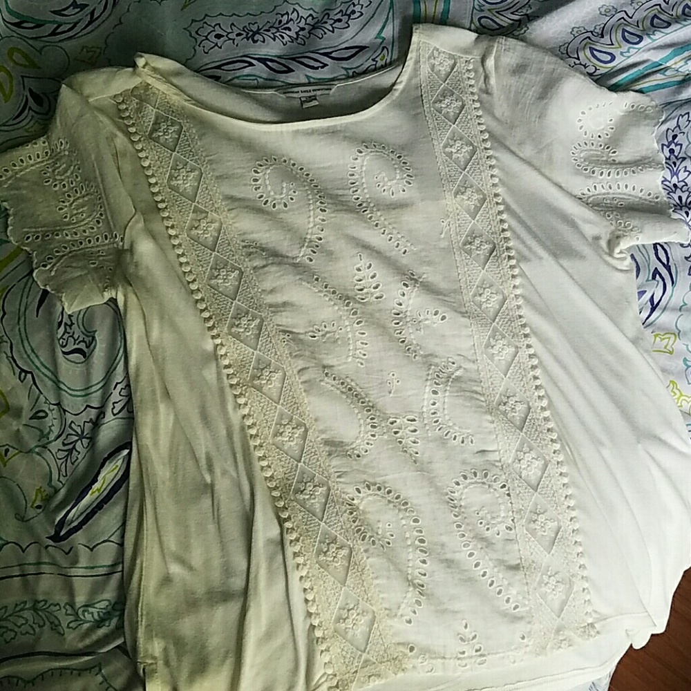 American eagle white blouse. Size L.