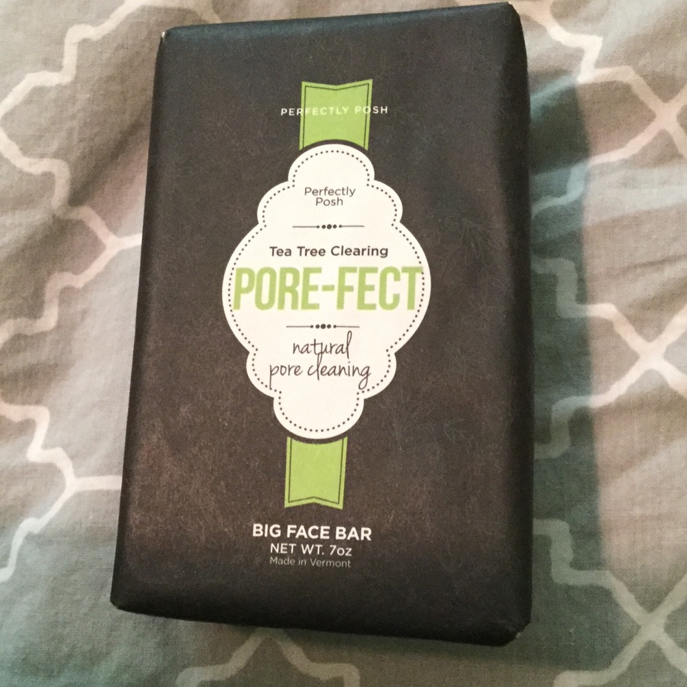 Perfectly posh pore-fect facial bar