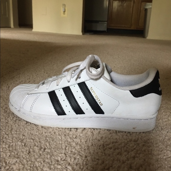 Adidas Superstars - Picture 3 of 6