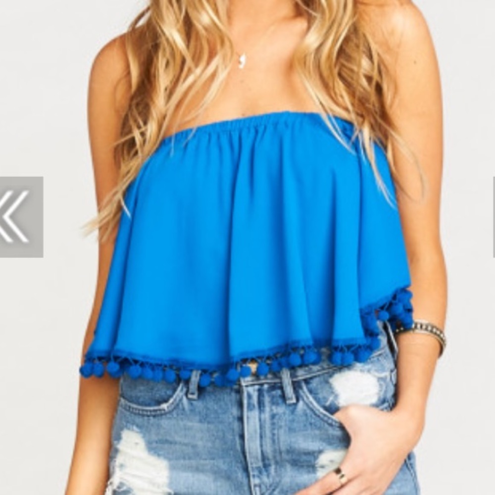 Show me your mumu- banjo pom pom crop top
