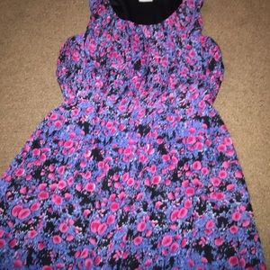 Flow patterned dress