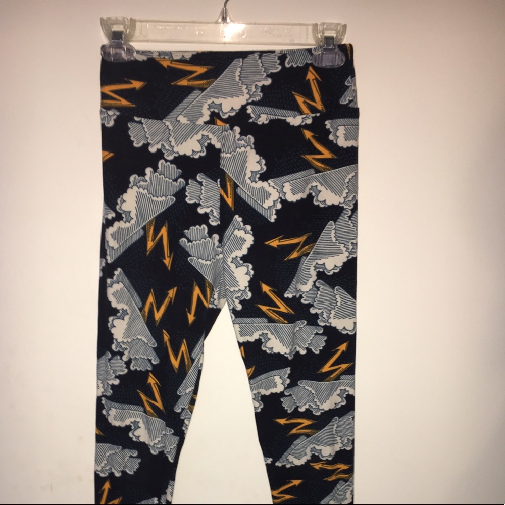 Lularoe Storm OS Leggings