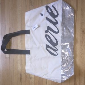 🦄Brand new!🦄 aerie bag. Never used. With tags.