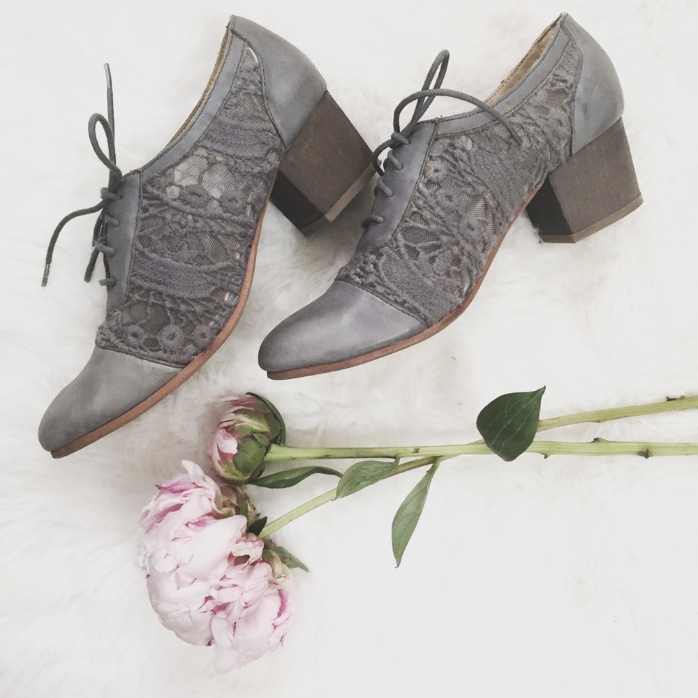 Anthropologie Latigo Laceside Oxfords, 7.5 B(M) US