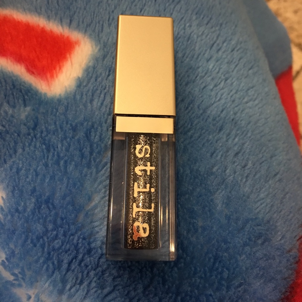 Stila molten midnight magnificent metals eyeshadow