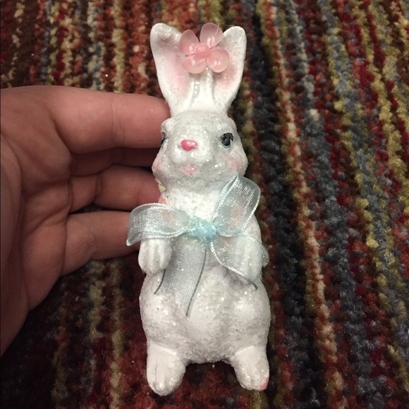 A matching set of figurine bunnies - Picture 3 of 3
