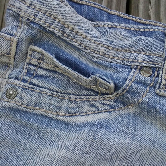 Jean shorts - Picture 2 of 6