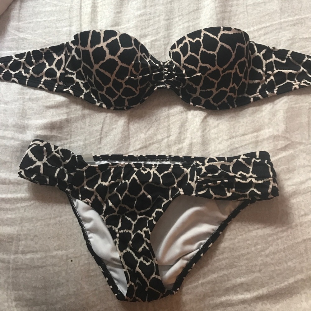VS bikini