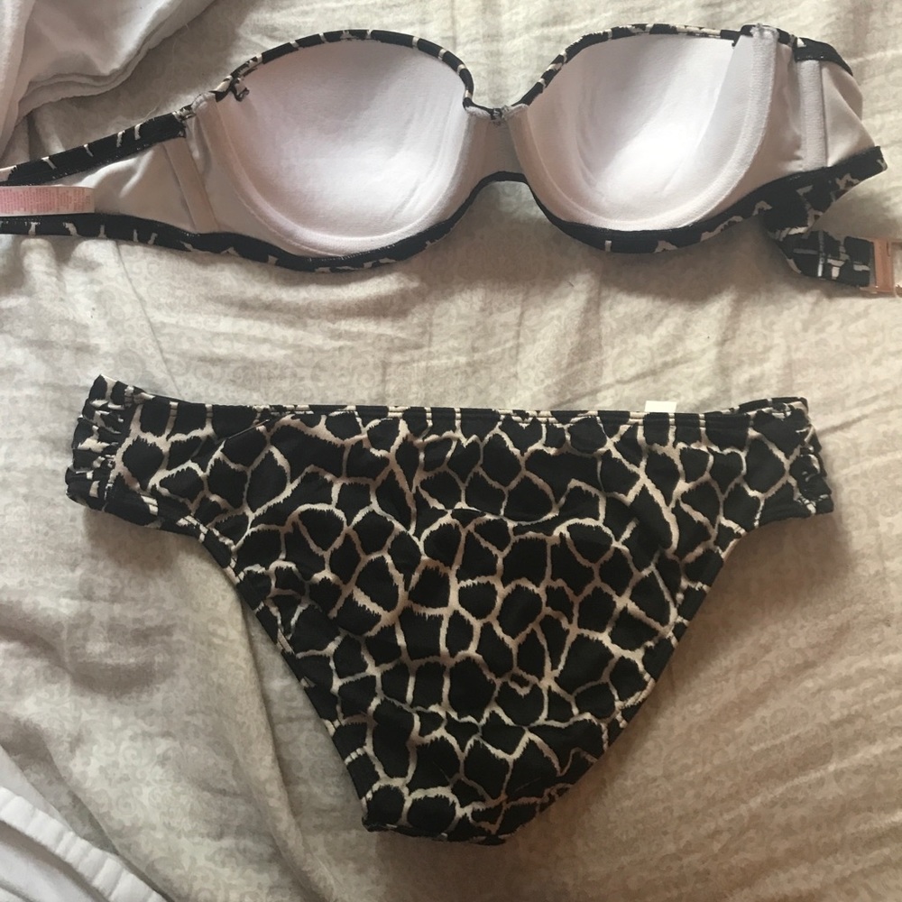 VS bikini - Picture 4 of 4