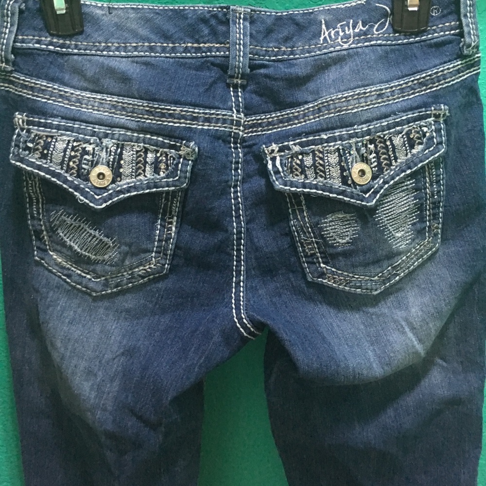 Jeans - Picture 3 of 6