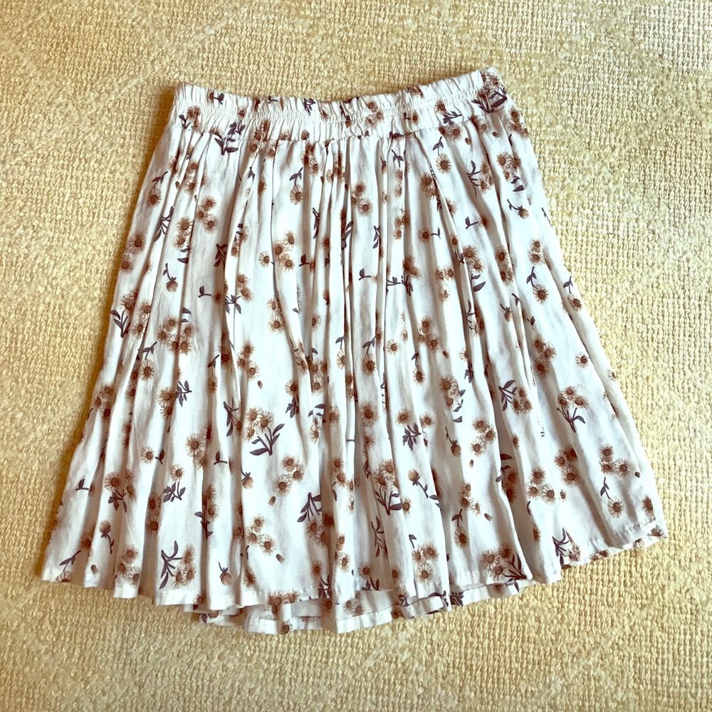 Cream Brandy Melville skirt