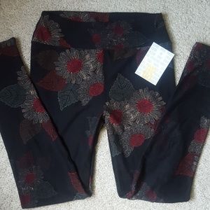 LULAROE One Size Black Leggings w/Flowers