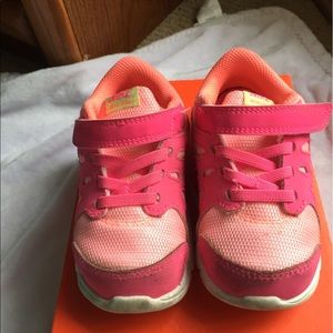 Nike Revolution Toddler sneakers