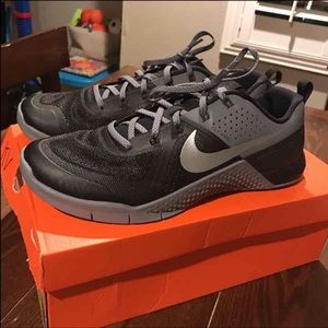Men's Nikes Size 12