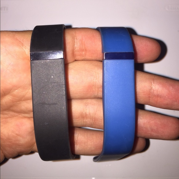 Fitbit Flex - Picture 1 of 3