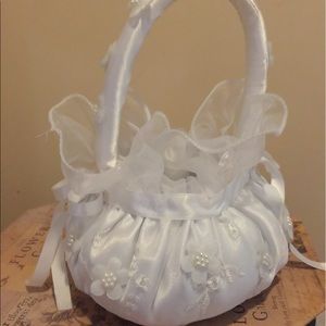 Flower girl basket