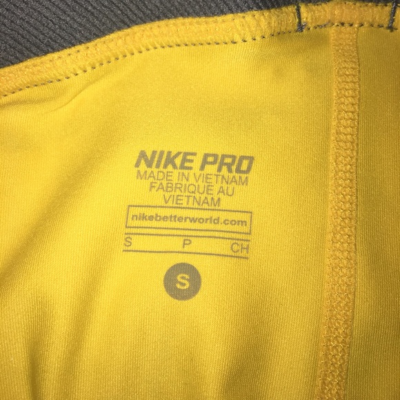 Nike pros compression shorts - Picture 3 of 4