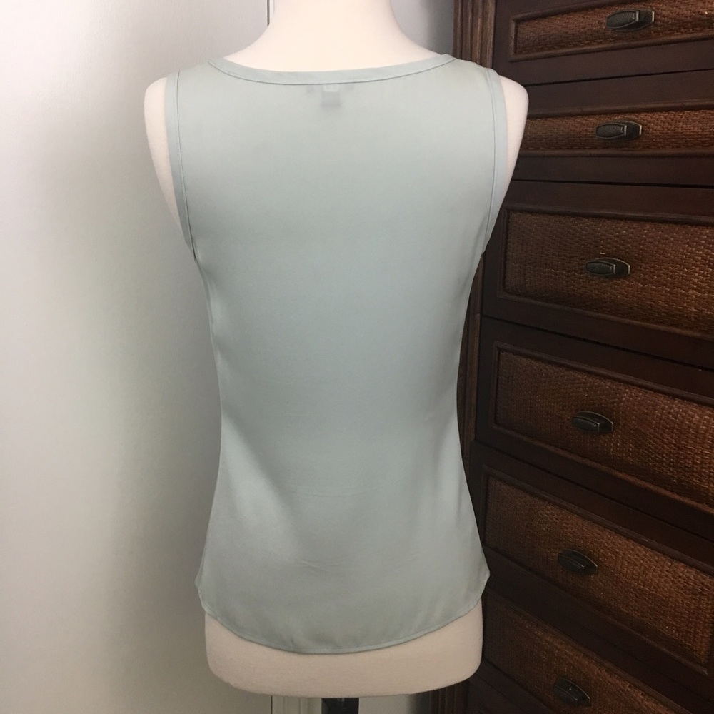 {Ann Taylor} Semi-Sheer Shell Top - Picture 4 of 7