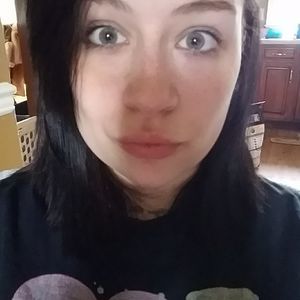 Meet your Posher, Mae