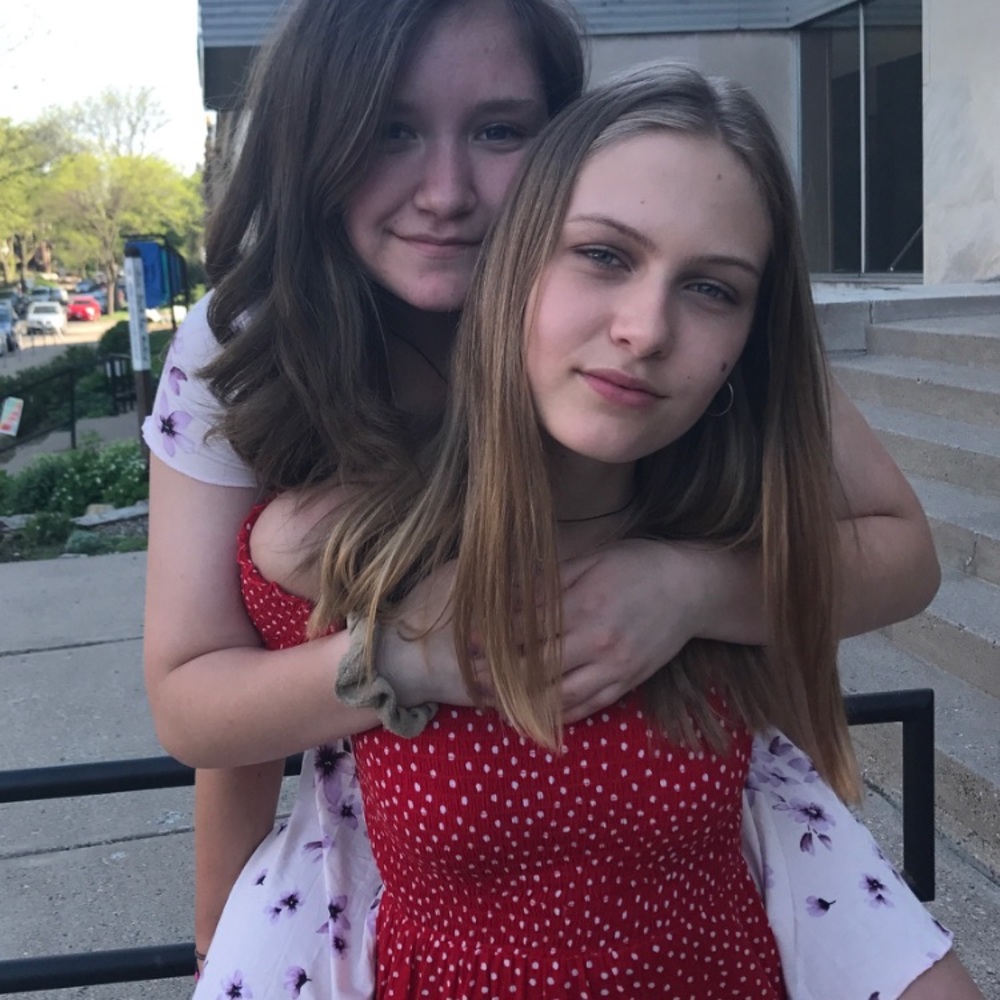 Meet your Posher, Mara