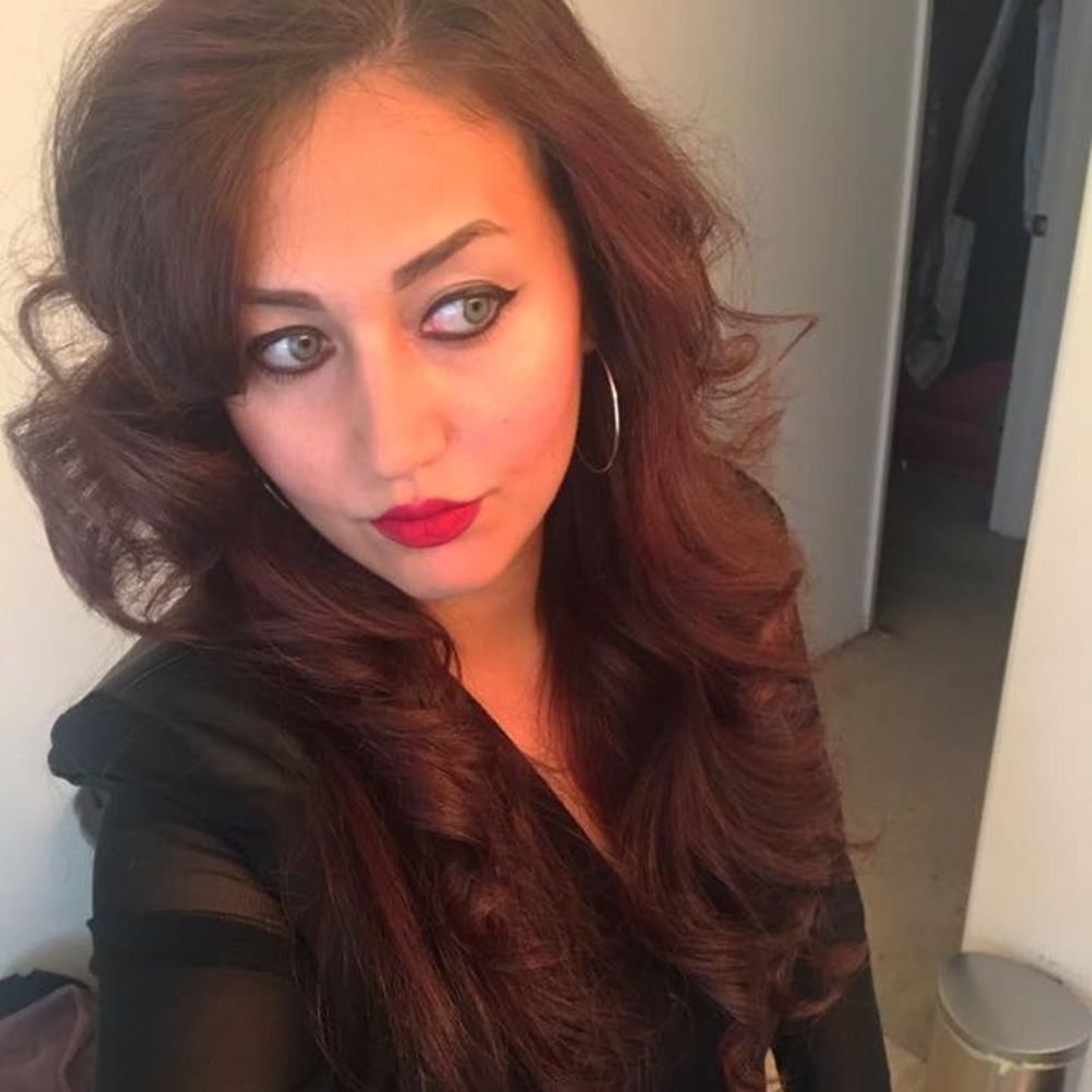 Meet your Posher, Roxy