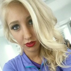 Meet your Posher, Samantha