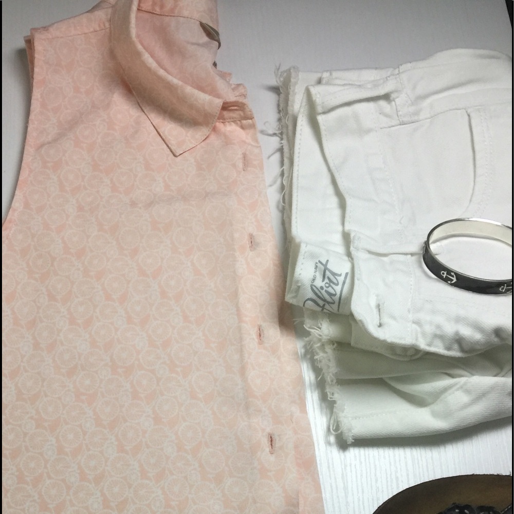 Sleeveless Blouse