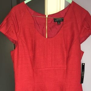 Beautiful NWT Tahari red dress