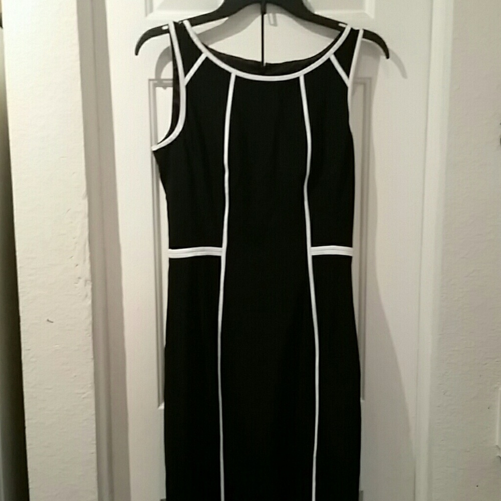 Little black dress with lining