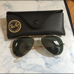 Authentic Black Ray Ban Aviators and Case