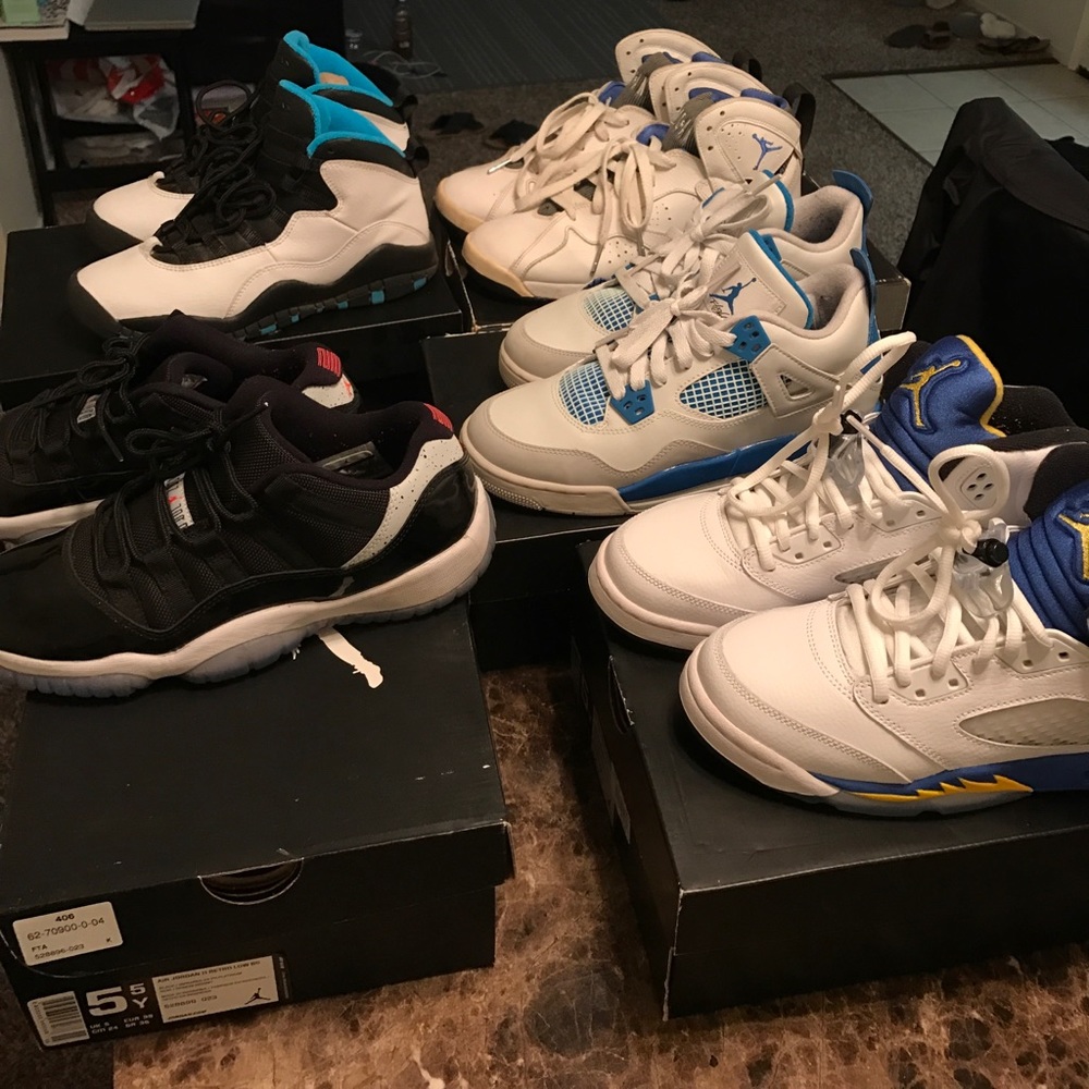 Retro jordans. Sizes 5-6.5Y