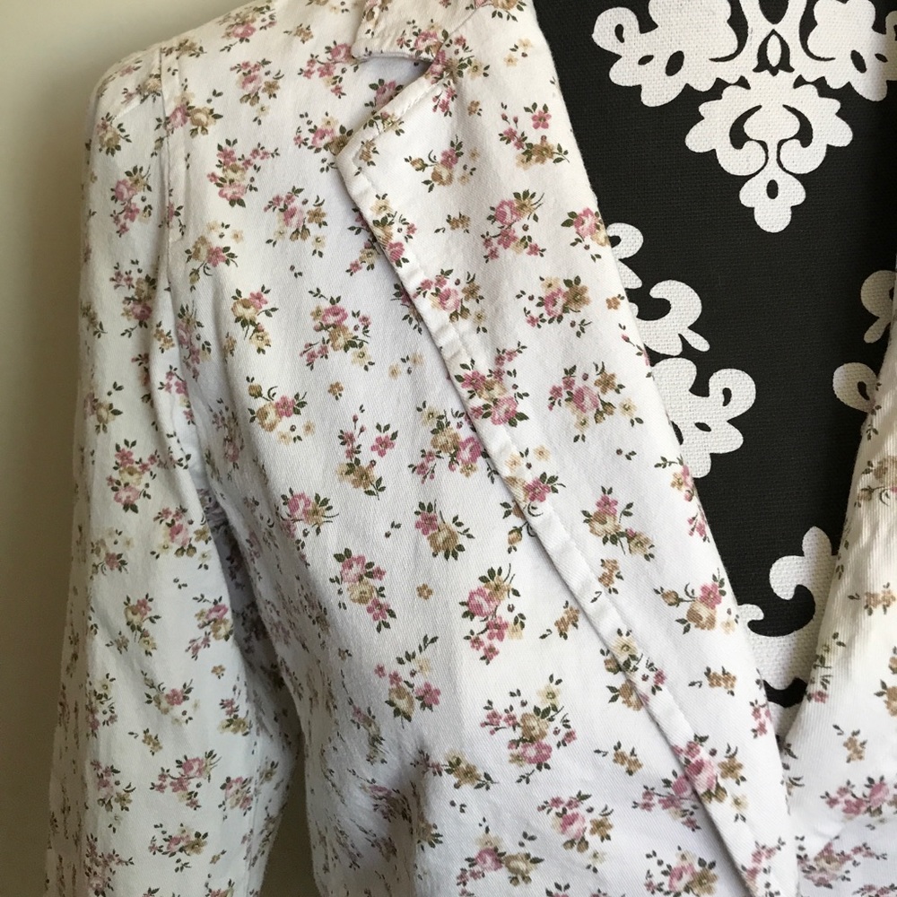 Vintage Light Floral Cotton Summer Blazer
