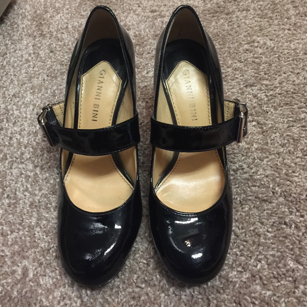 Black heels