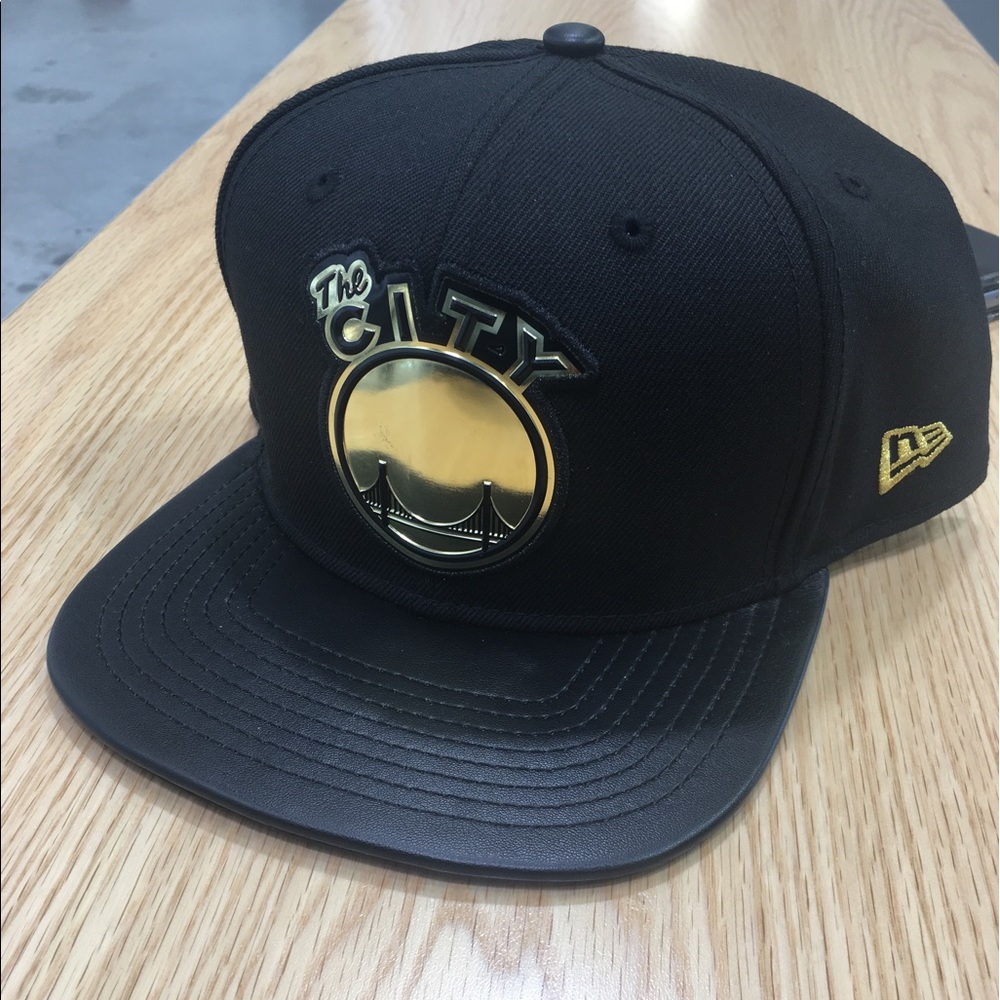 Warriors Gold emblem hat