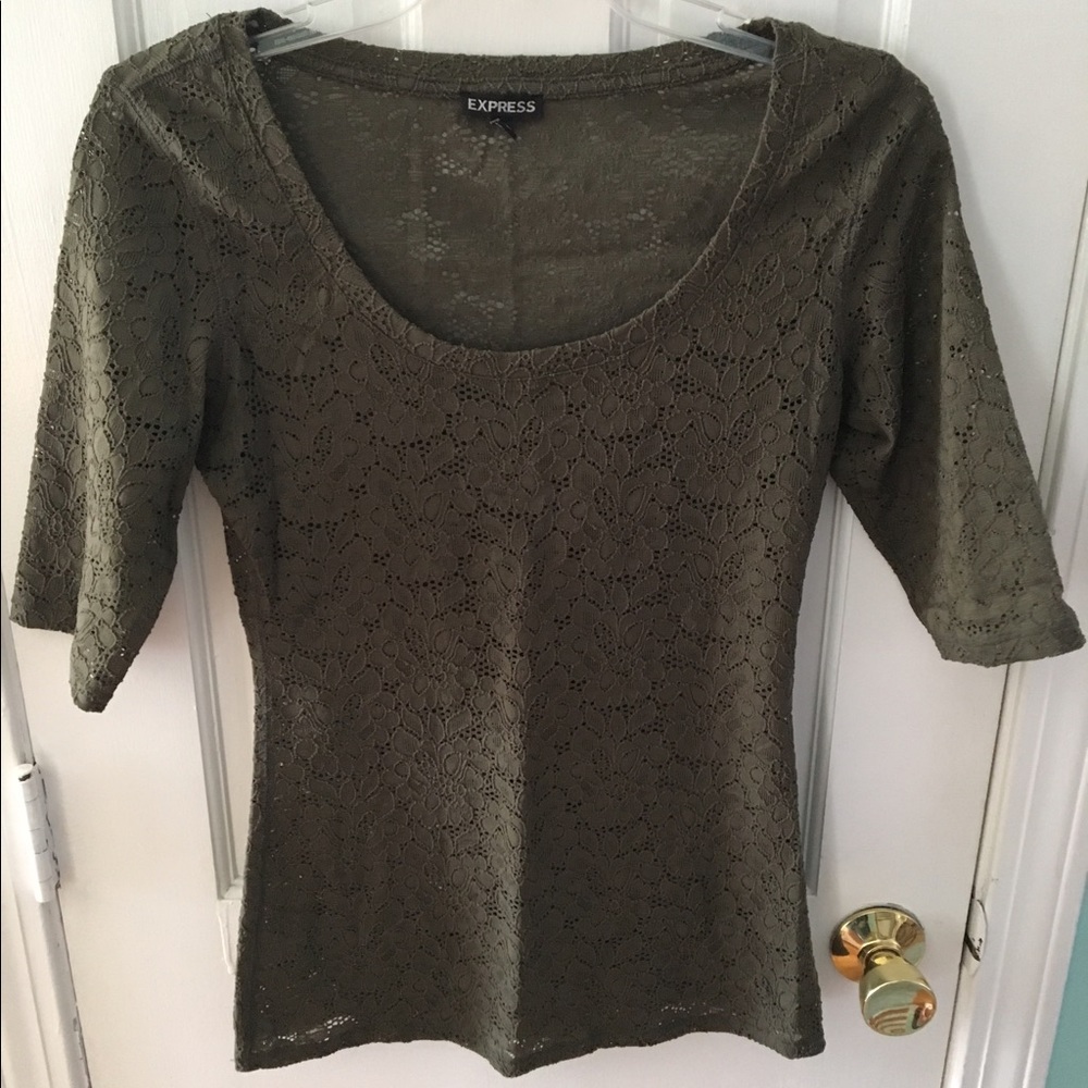 Express Quarter sleeve top