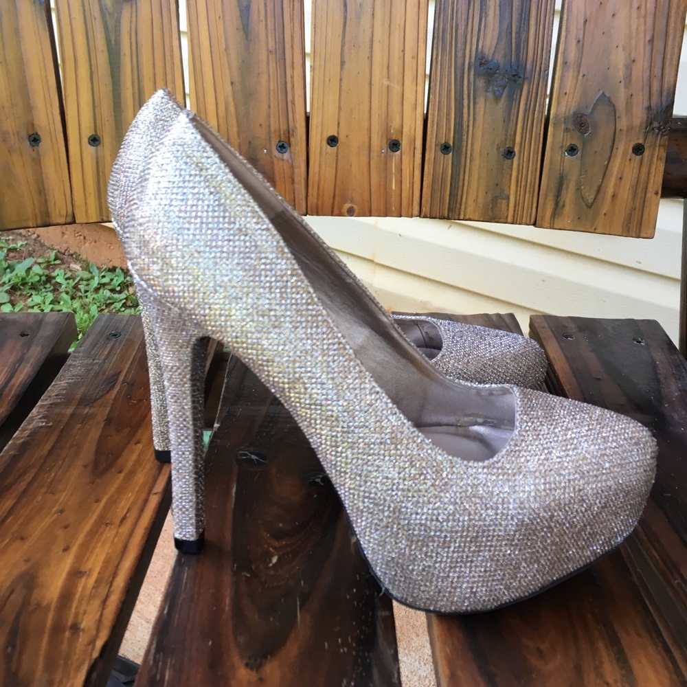 Gold glitter heels